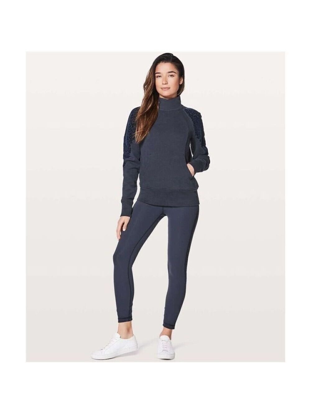 Lululemon Women's M Blue Floral Flock Funnel Neck Pullover Jacket Size 4 - Picture 2 of 12